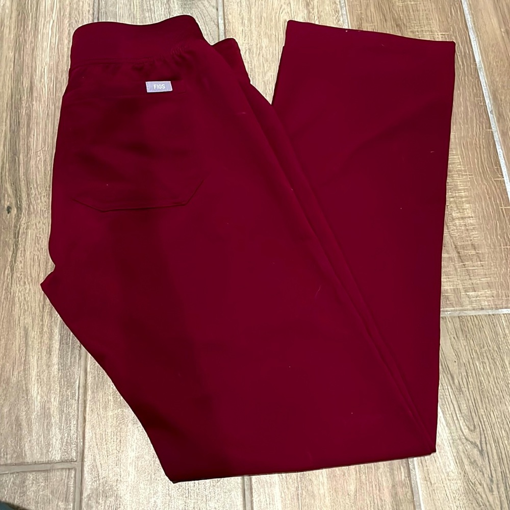 Barely worn size XS FIGS Livingston scrub pants
